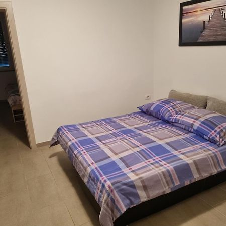 Apartizola Dış mekan fotoğraf